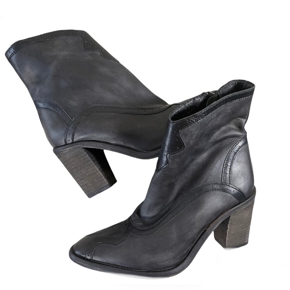 Free People Black Leather Ankle Booties/ 38/ 8/ heels